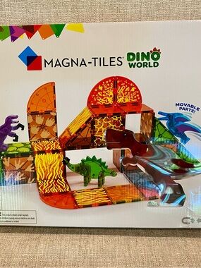 New in Box 40 pc Dino Magna-Tiles Building Kit.